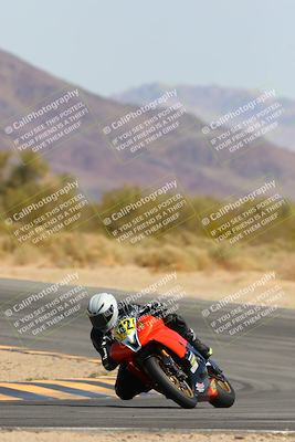 media/Mar-21-2025-CVMA Friday Practice (Fri) [[30cd4fe323]]/3-Racer 2/Session 4 (Turn 10)/